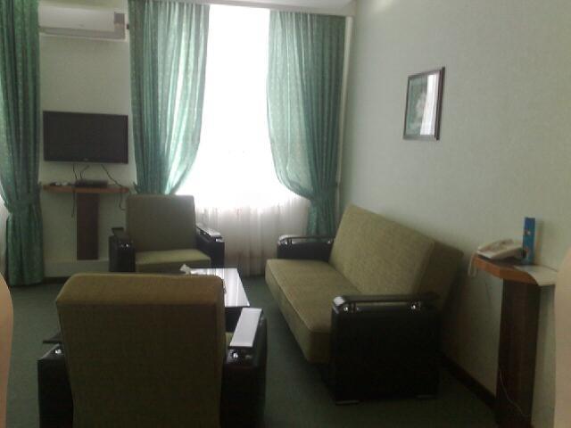 Titanik Hotel Баку Стая снимка