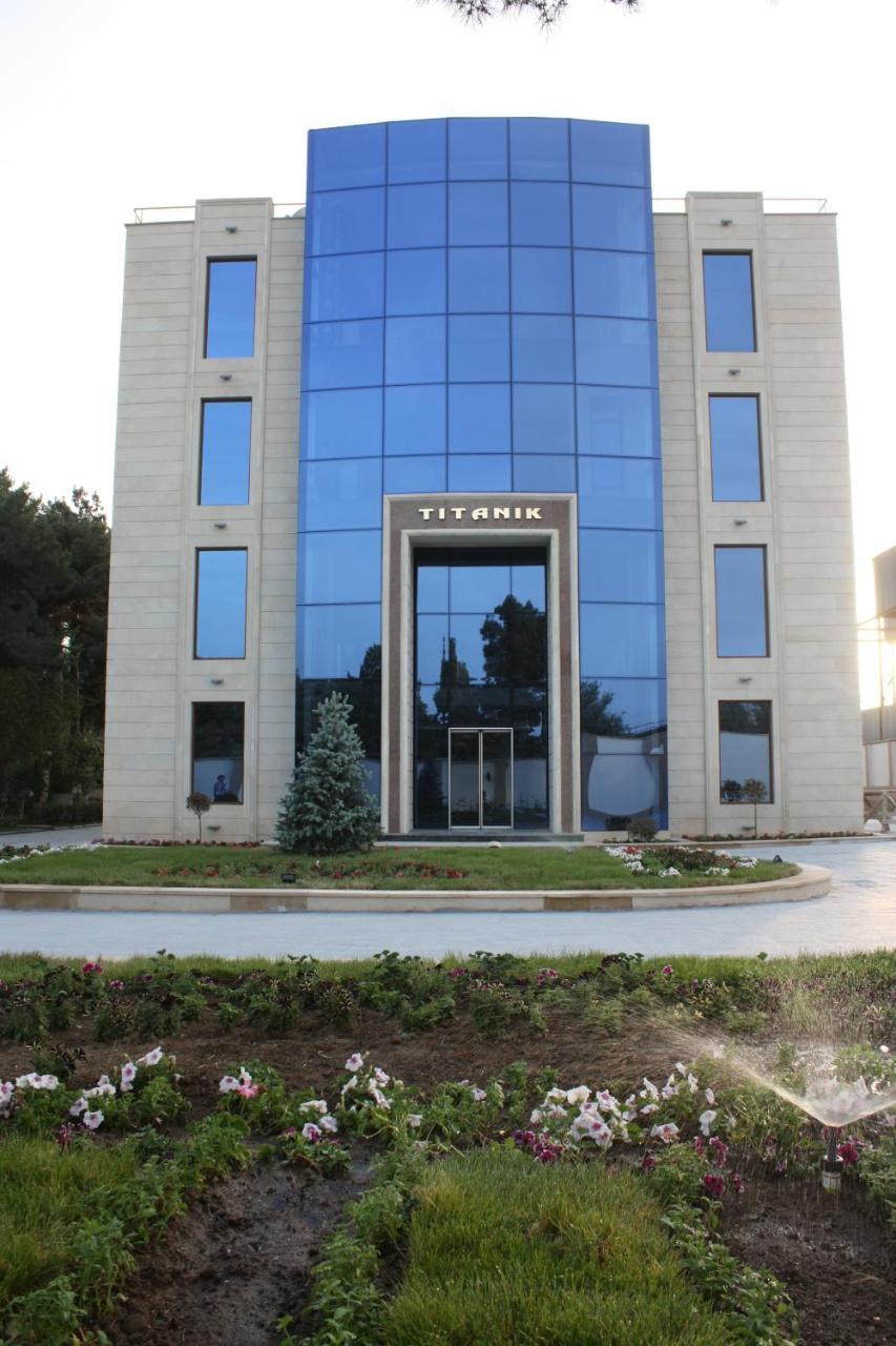 Titanik Hotel Баку Екстериор снимка